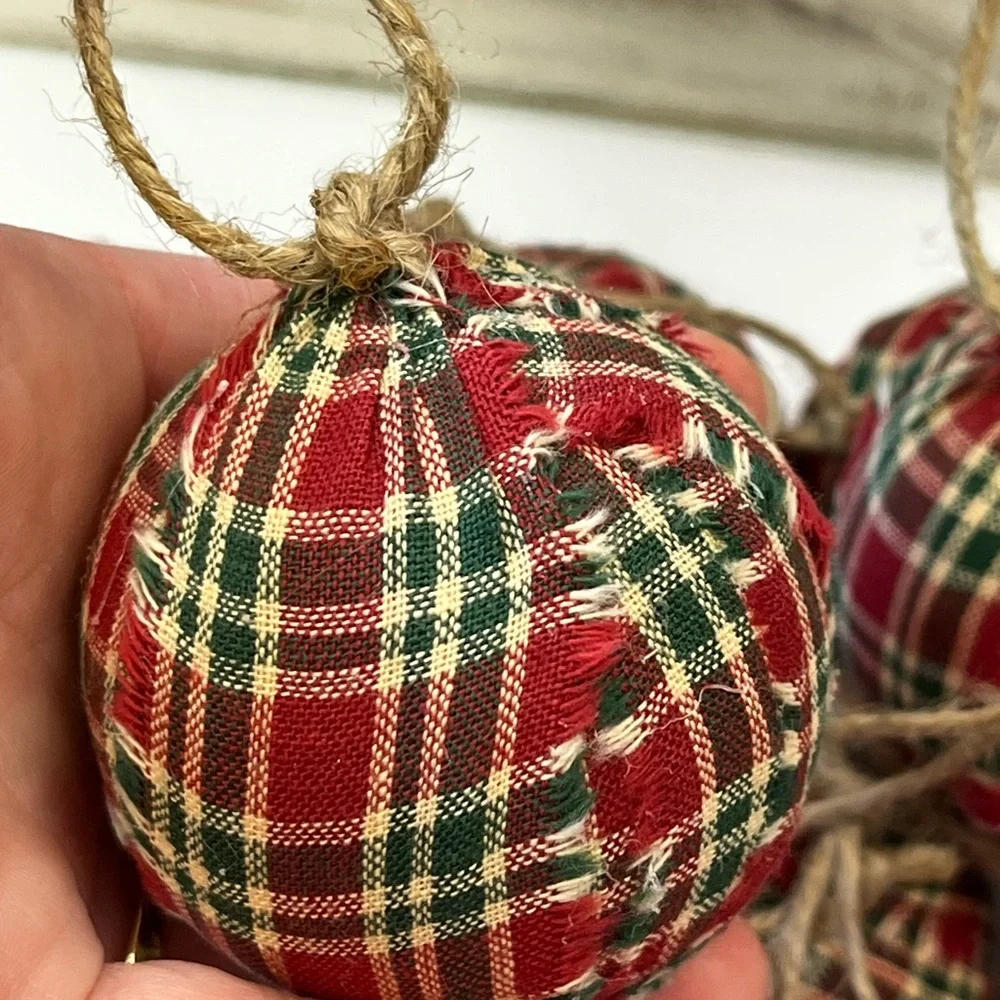 10 Primitive red green plaid Fabric RAG BALLS Christmas Ornaments farmhouse